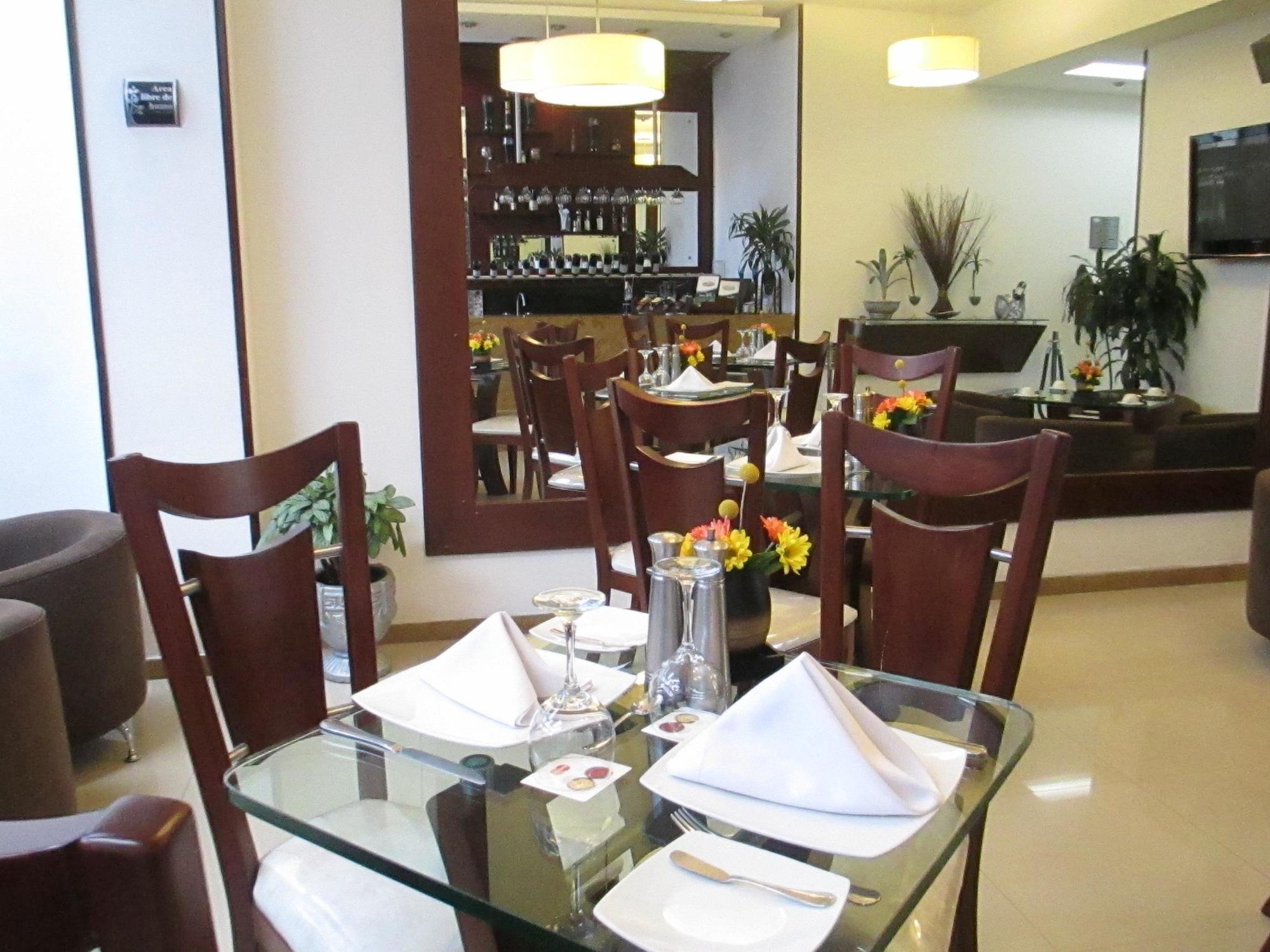 Hotel Platinum Suite Bogotá Kültér fotó